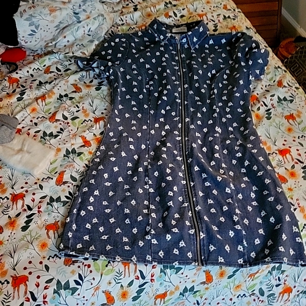 Vestique Floral Denim Zipper Dress Size Medium